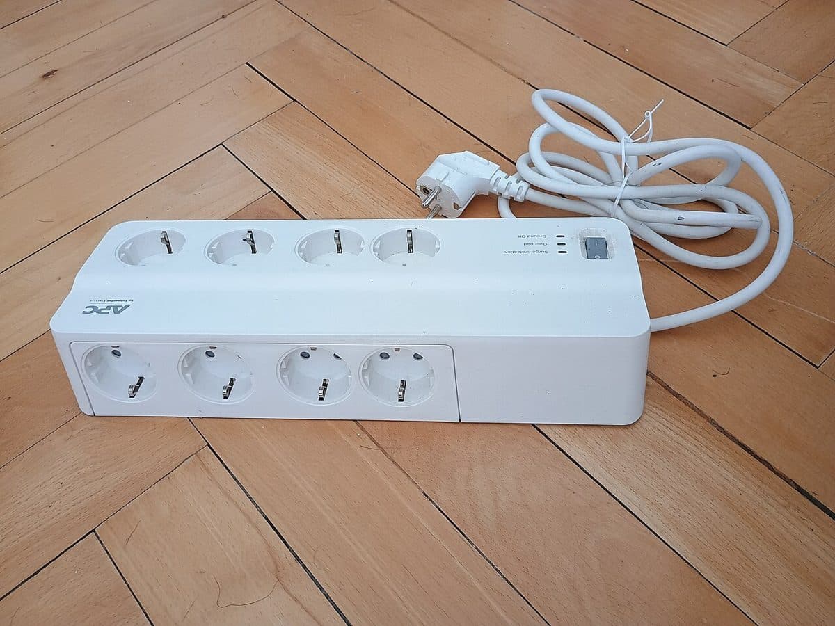 4-Way Extension Cable