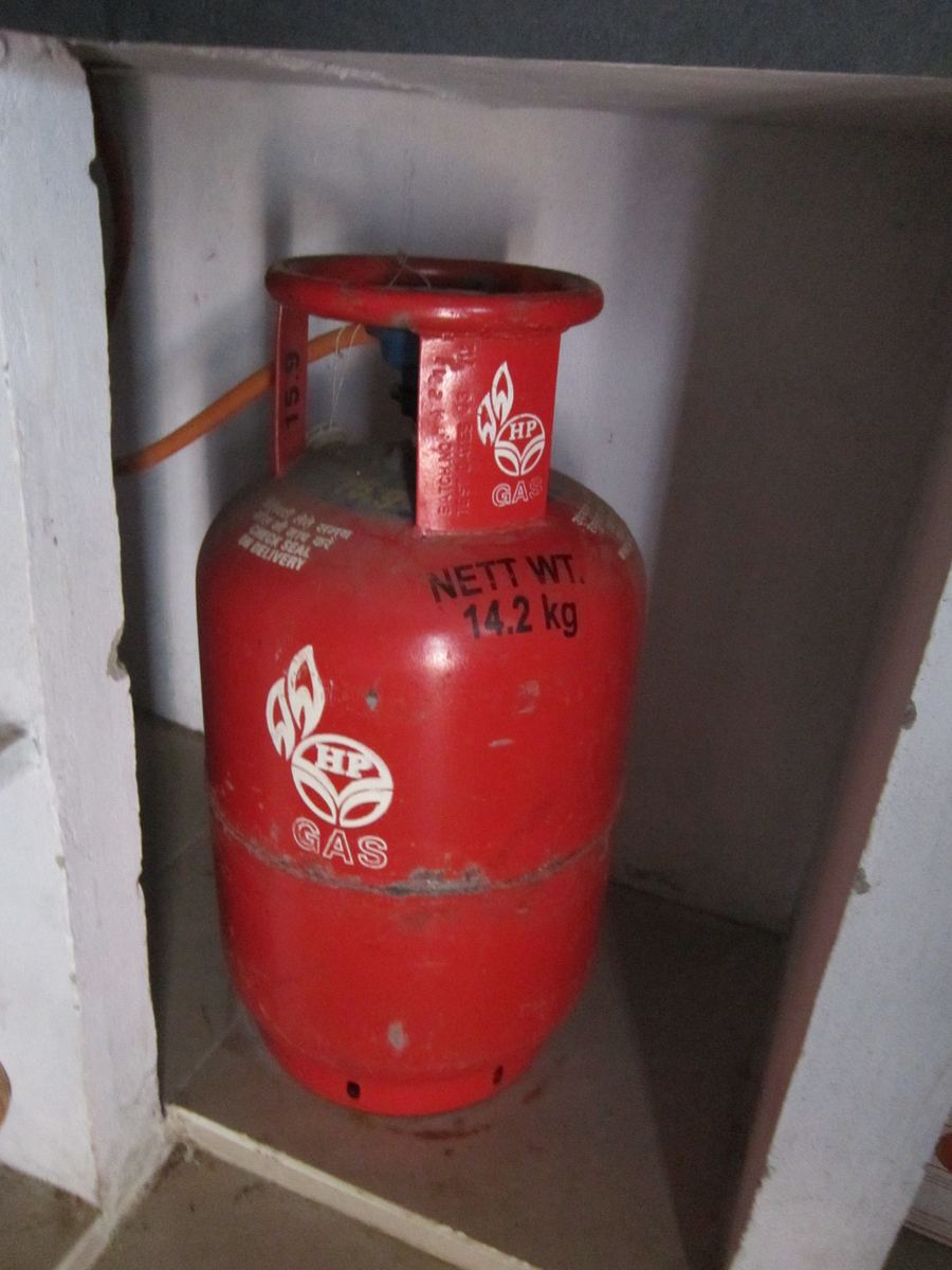Cooking Gas Cylinder (6kg, Refill)