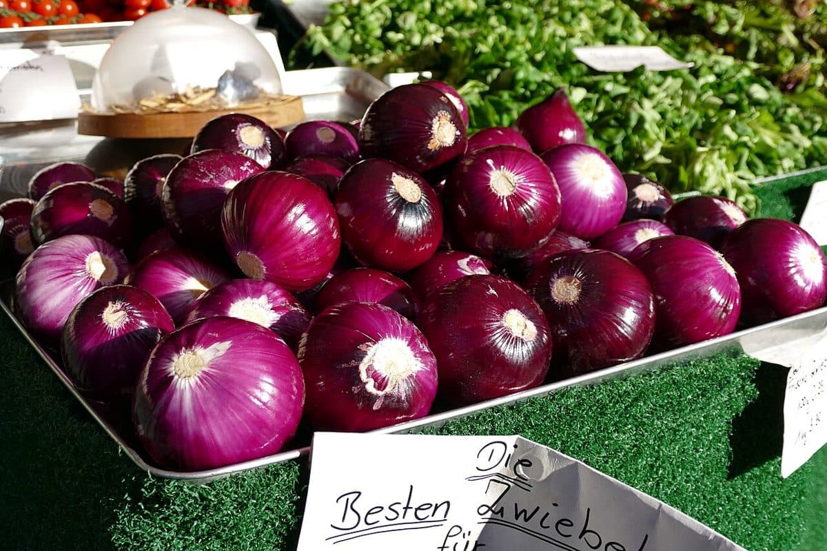 Red Onions (1kg)